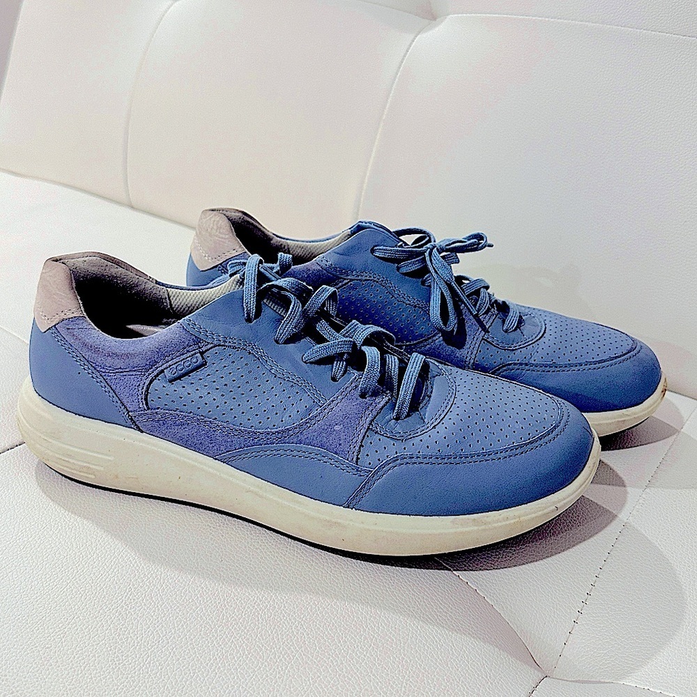 Light Blue Ecco Sneakers Eu 41 10W EUC Trainers Tennis Shoes Modern Leather